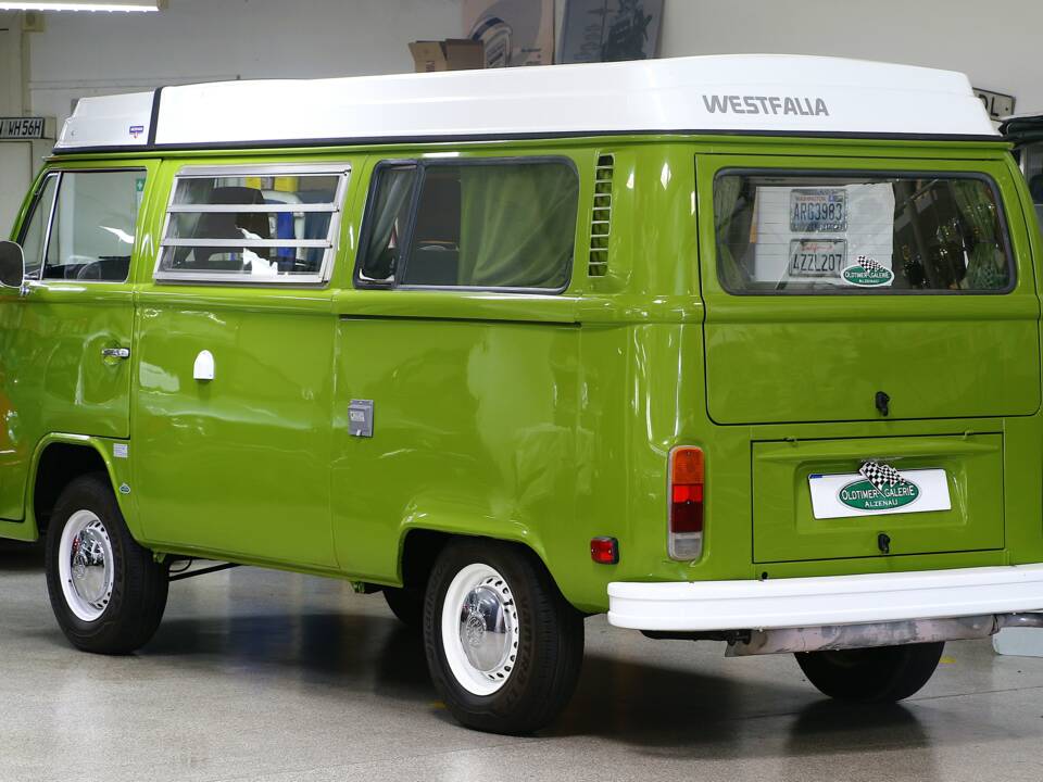 Afbeelding 7/25 van Volkswagen T2b Camper (1979)
