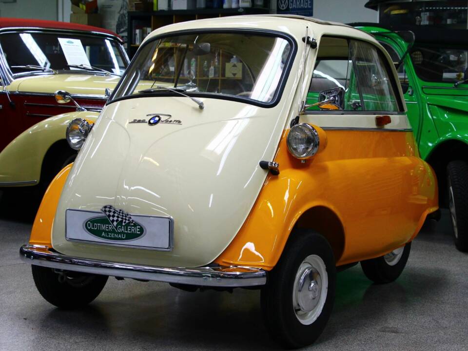 Image 2/23 of BMW Isetta 250 (1955)