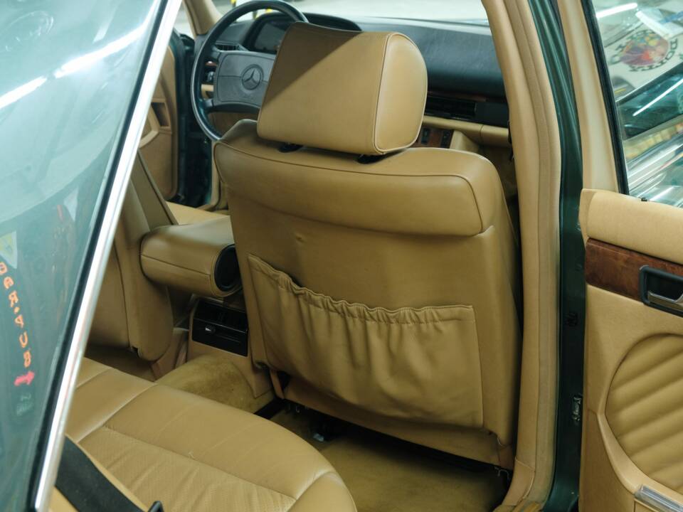 Bild 28/50 von Mercedes-Benz 420 SEL (1990)