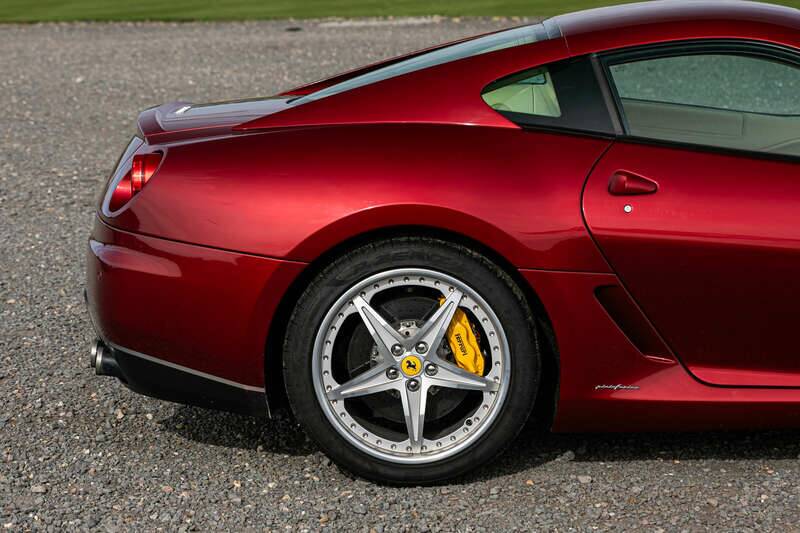 Image 13/44 of Ferrari 599 GTB Fiorano (2008)