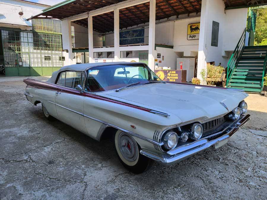 Image 5/44 of Oldsmobile 98 Convertible (1959)