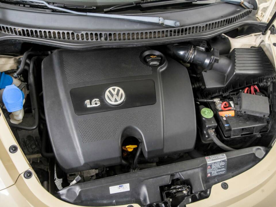 Imagen 31/48 de Volkswagen New Beetle 1.6 (2004)
