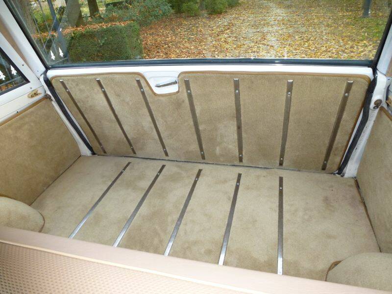 Image 32/50 of Jeep Wagoneer Brougham (1982)