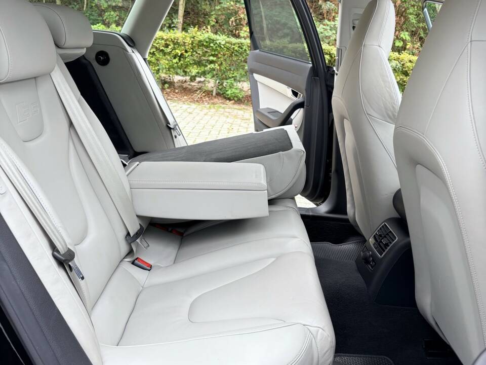 Imagen 38/42 de Audi S6 Avant 5.2 V10 quattro (2006)