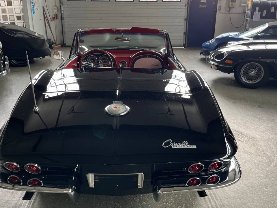 Immagine 6/49 di Chevrolet Corvette Sting Ray Convertible (1964)