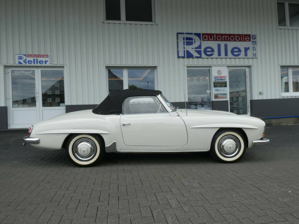 Afbeelding 8/29 van Mercedes-Benz 190 SL (1961)