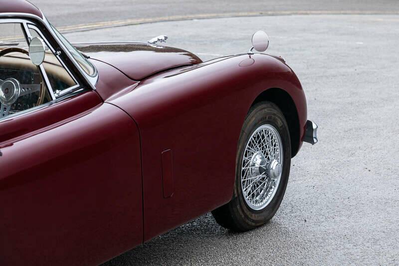 Image 14/34 of Jaguar XK 150 SE FHC (1958)