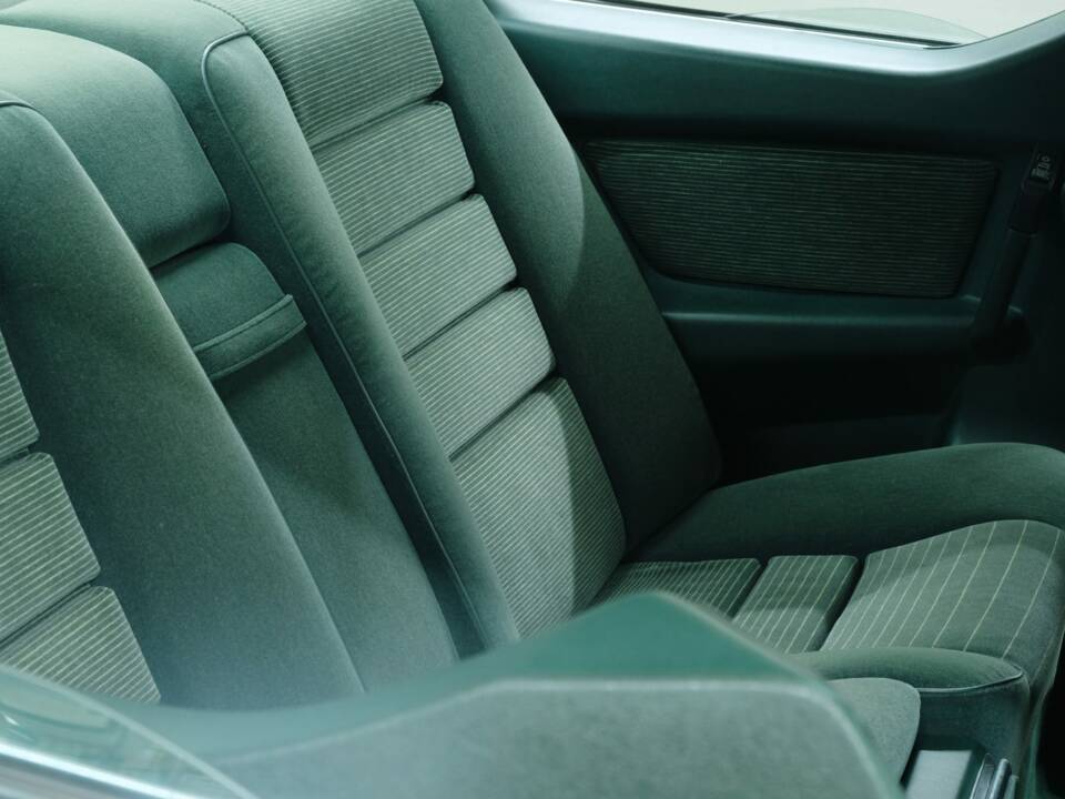 Bild 37/50 von Mercedes-Benz 500 SEC (1988)