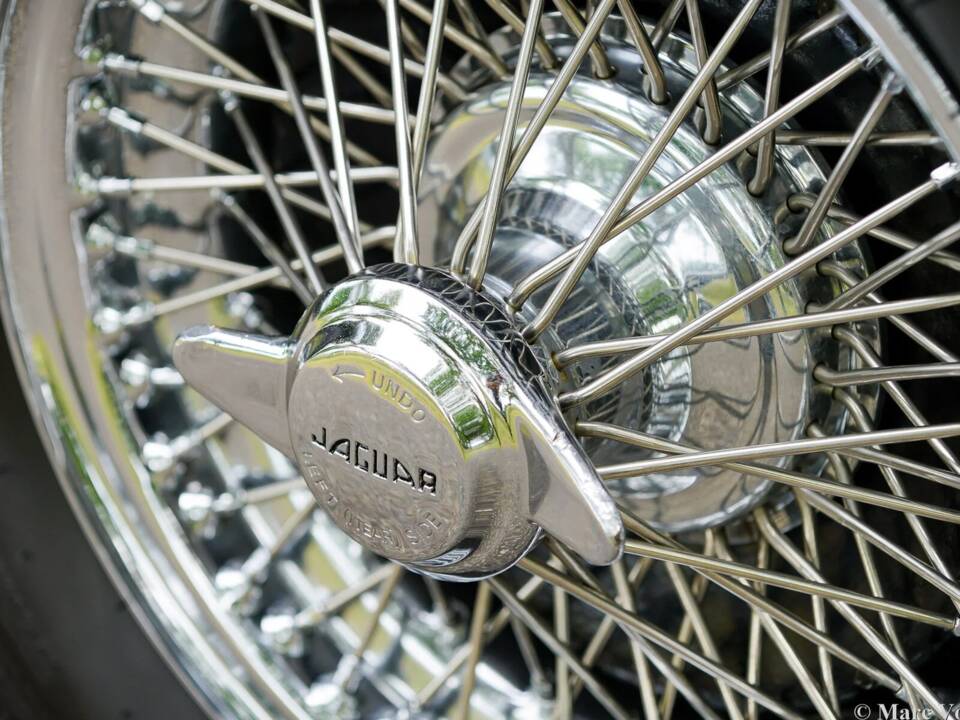 Afbeelding 37/59 van Jaguar XK 140 SE DHC (1955)