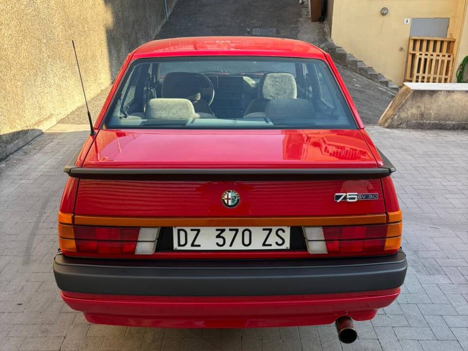 Bild 26/28 von Alfa Romeo 75 3.0 V6 America (1988)