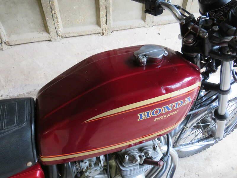 Image 13/50 de Honda CB 400 Four (1977)
