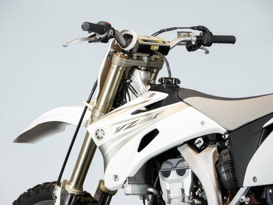 Image 12/50 de Yamaha DUMMY (2007)