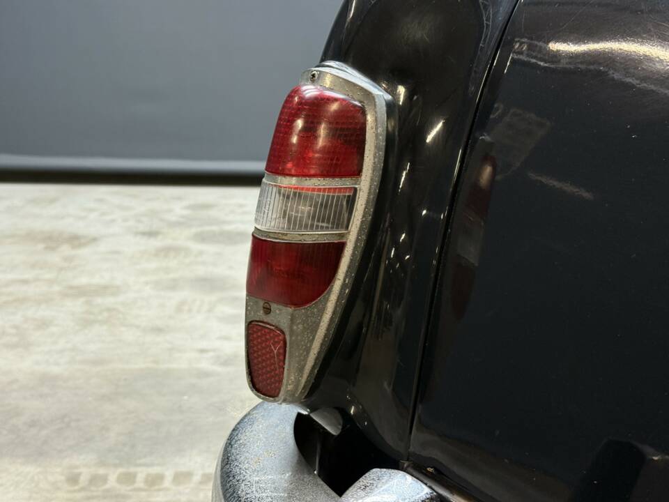 Image 48/50 of Mercedes-Benz 220 S (1955)