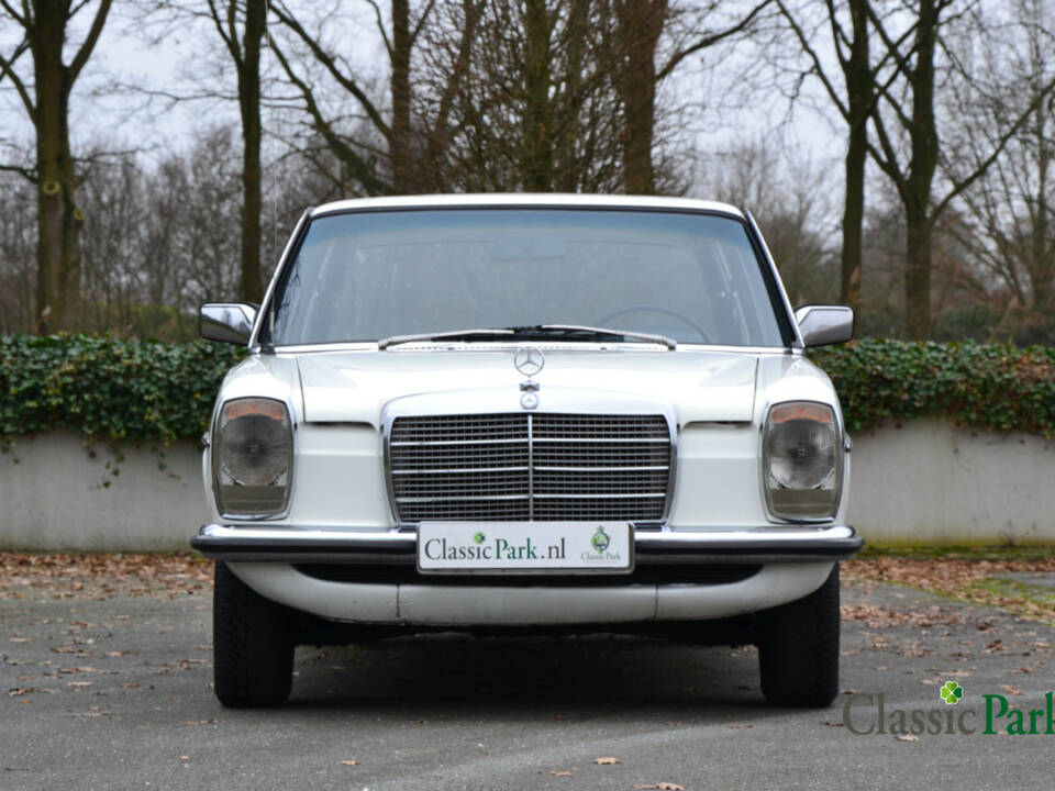 Afbeelding 8/50 van Mercedes-Benz 240 D lang (1974)