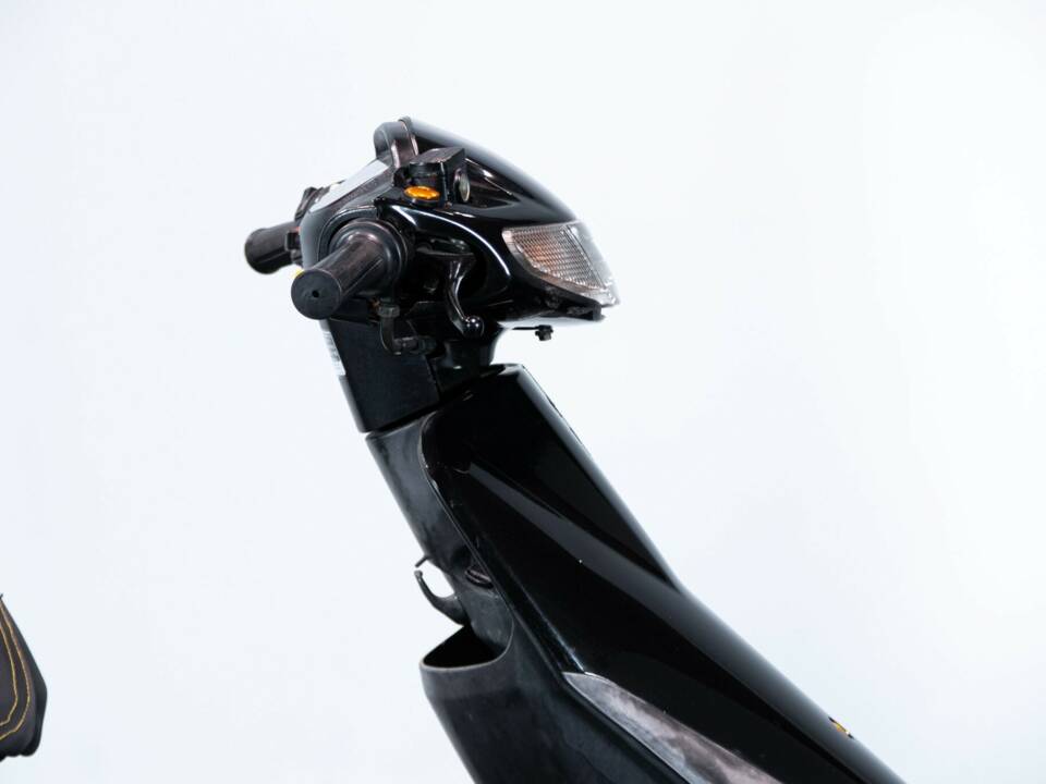 Image 31/50 of Honda DIO ZX (1993)