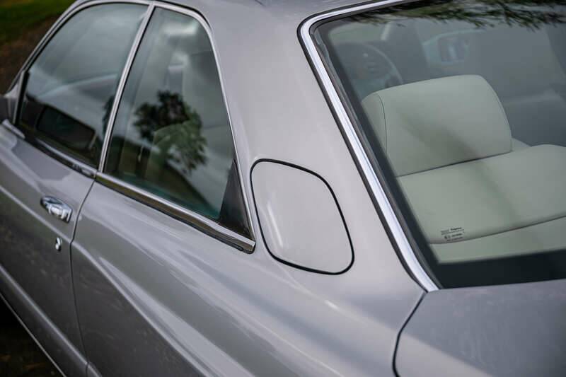 Image 22/50 of Bentley Continental R (1996)