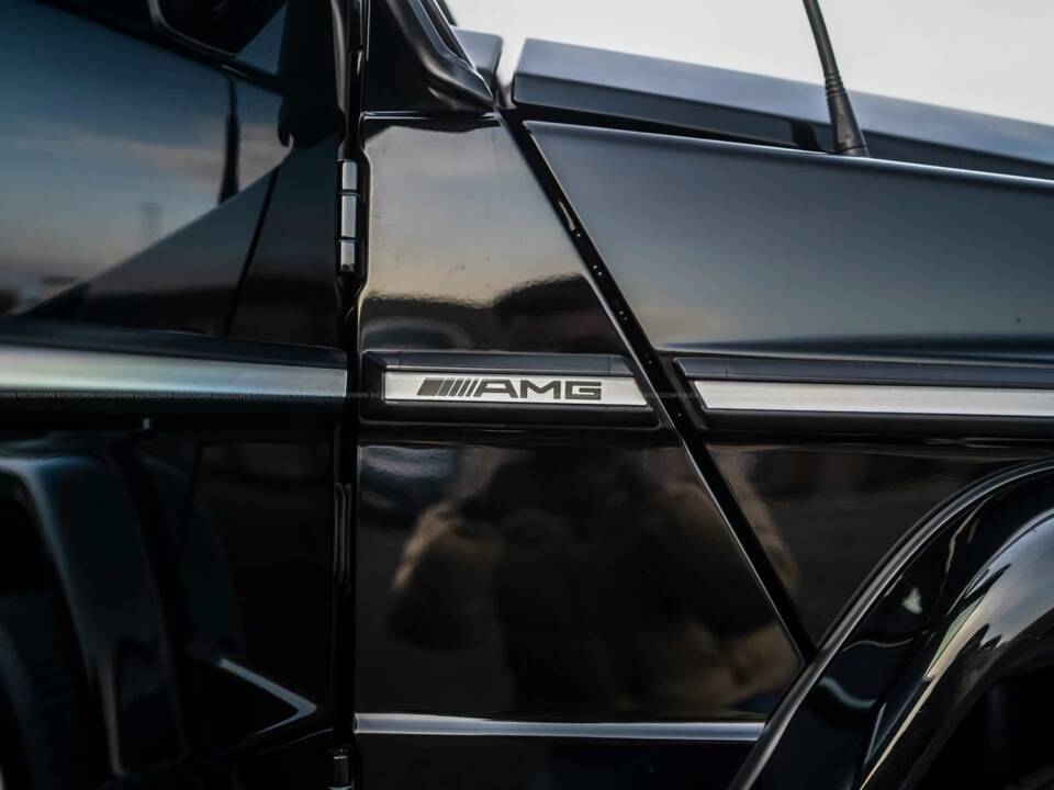 Image 5/10 de Mercedes-Benz G 350 CDI (2010)