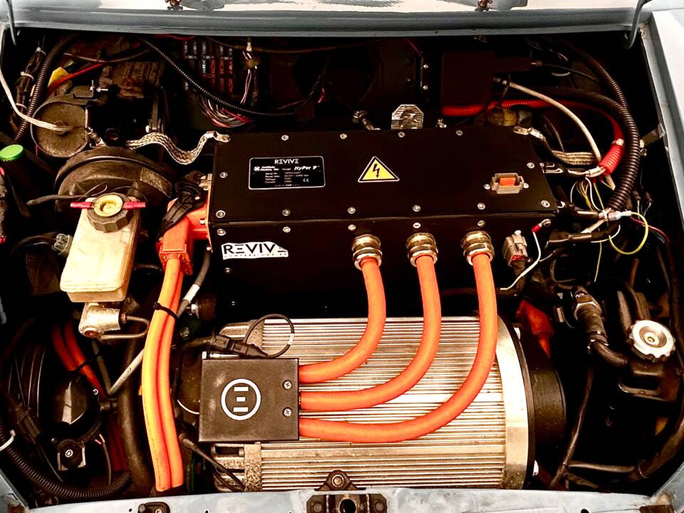 Image 15/15 of Mini Cooper E (1996)