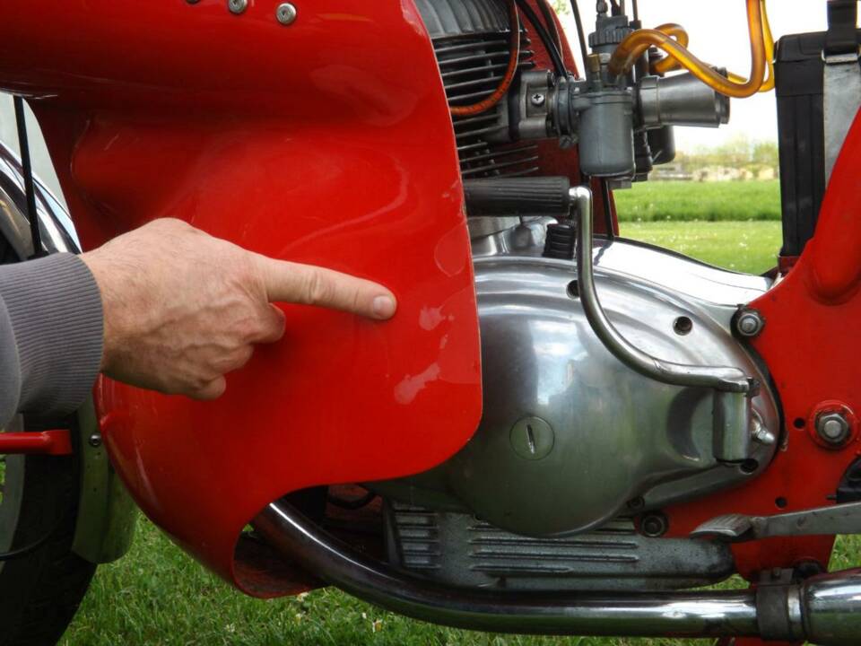 Immagine 33/50 di MV Agusta 350 S (1972)
