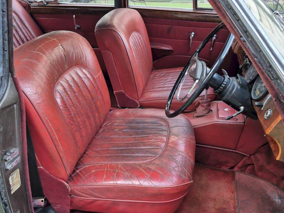 Bild 41/76 von Jaguar Mk II 2.4 (1963)