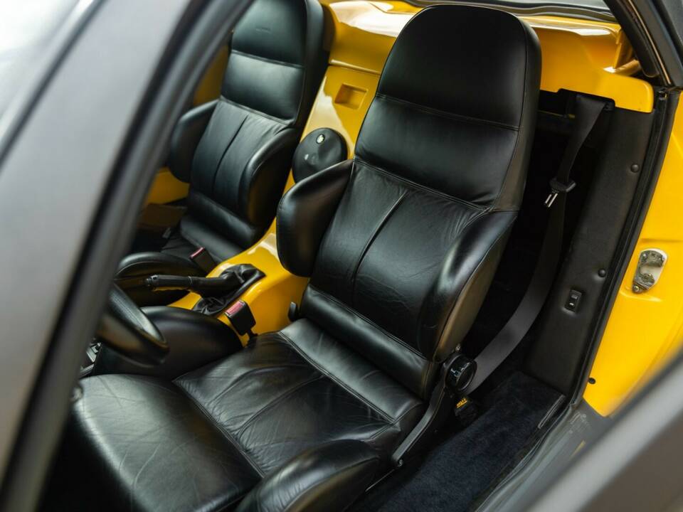 Image 42/50 of Alfa Romeo RZ (1994)