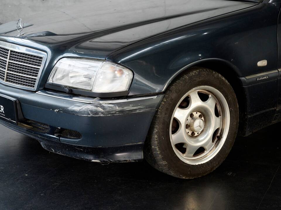 Bild 4/45 von Mercedes-Benz C 230 Kompressor T (1999)