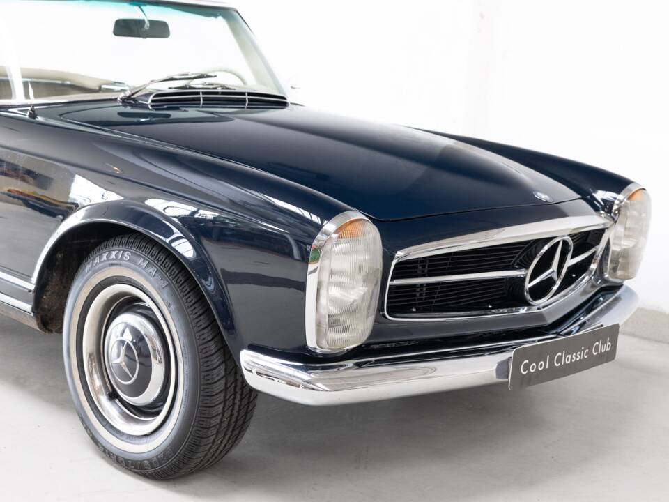 Image 26/40 de Mercedes-Benz 250 SL (1967)