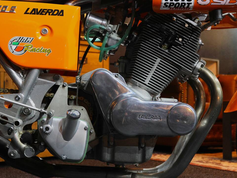 Image 15/56 of Laverda DUMMY (1970)