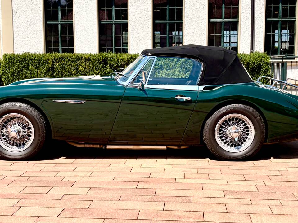 Image 2/20 de Austin-Healey 3000 Mk III (BJ8) (1966)
