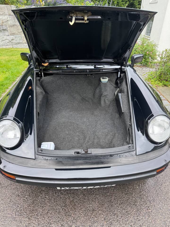 Image 9/14 of Porsche 911 Turbo 3.3 (1985)