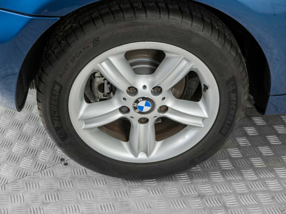 Image 31/50 of BMW Z3 2.2i (2001)