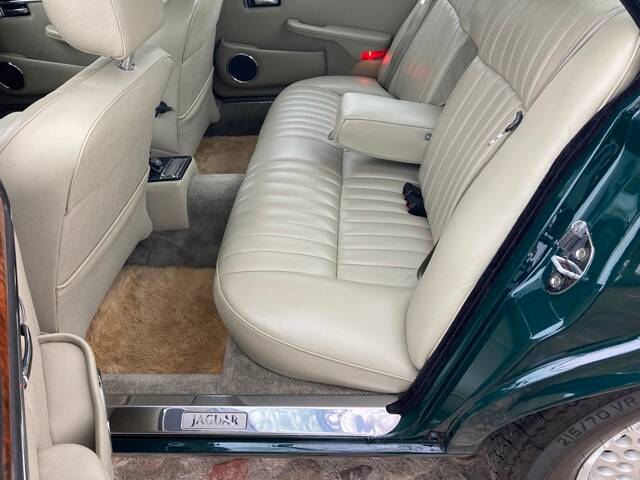 Bild 10/40 von Jaguar XJ 12 (1992)