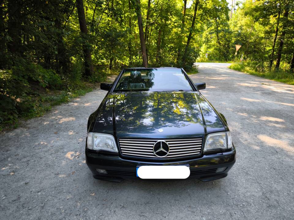 Image 9/38 of Mercedes-Benz SL 320 (1994)