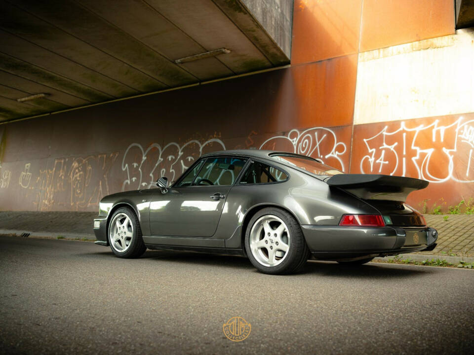 Imagen 32/49 de Porsche 911 Carrera 2 (1994)