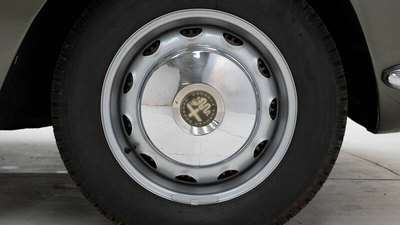 Afbeelding 11/15 van Alfa Romeo 2000 Sprint (1961)