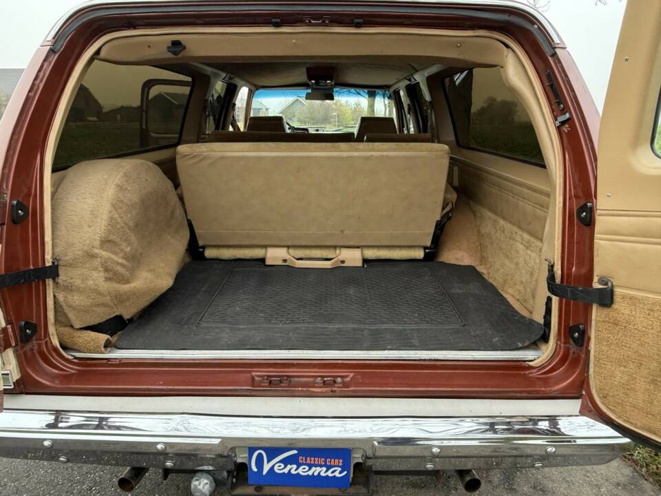 Bild 11/15 von Chevrolet Suburban (1986)