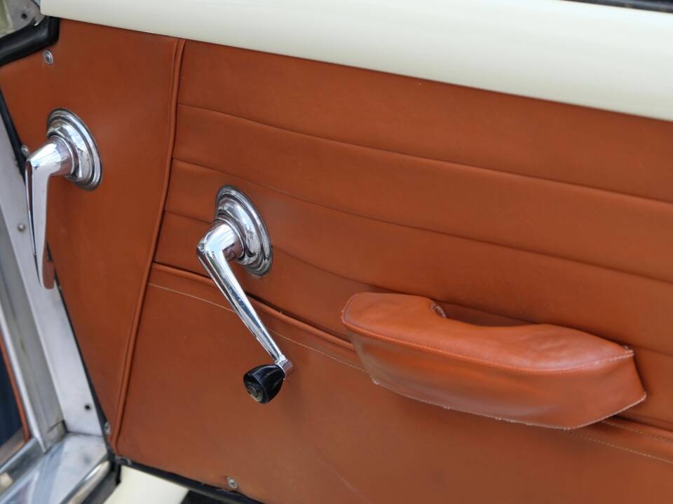 Imagen 38/40 de Lancia Flaminia GT Touring (1961)