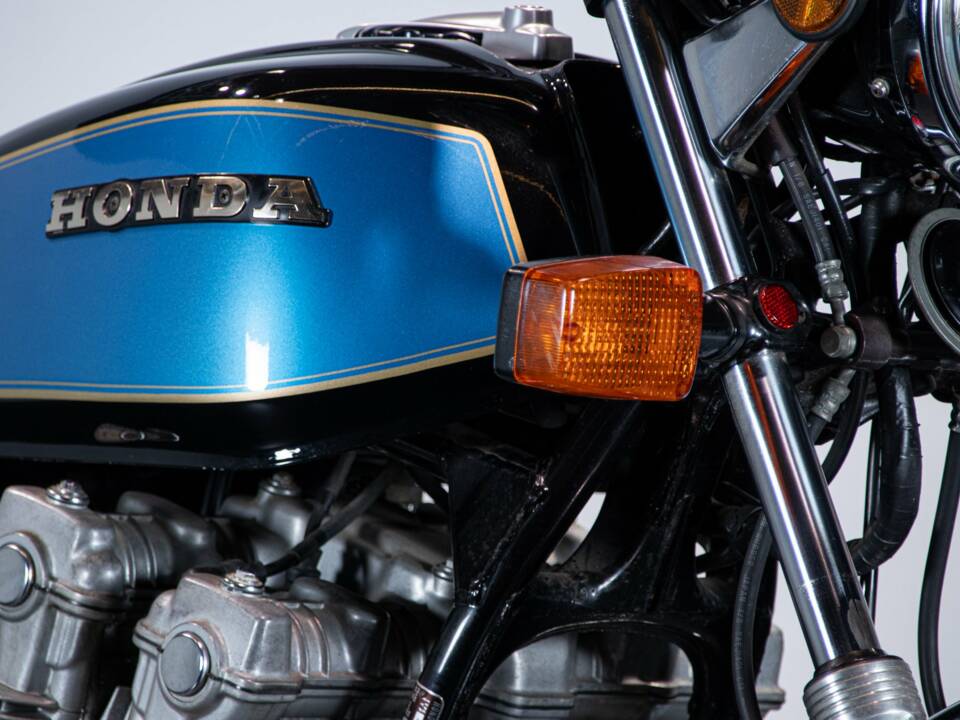 Bild 34/50 von Honda DUMMY (1981)