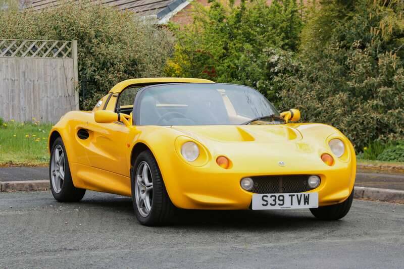 Image 8/50 of Lotus Elise 111 (1998)