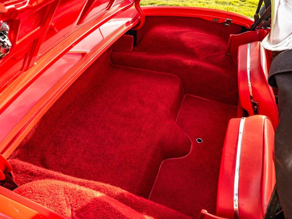 Image 46/64 of Chevrolet Corvette Sting Ray Convertible (1964)