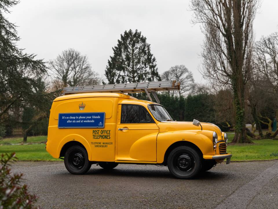 Image 18/50 of Morris Minor Van (1971)