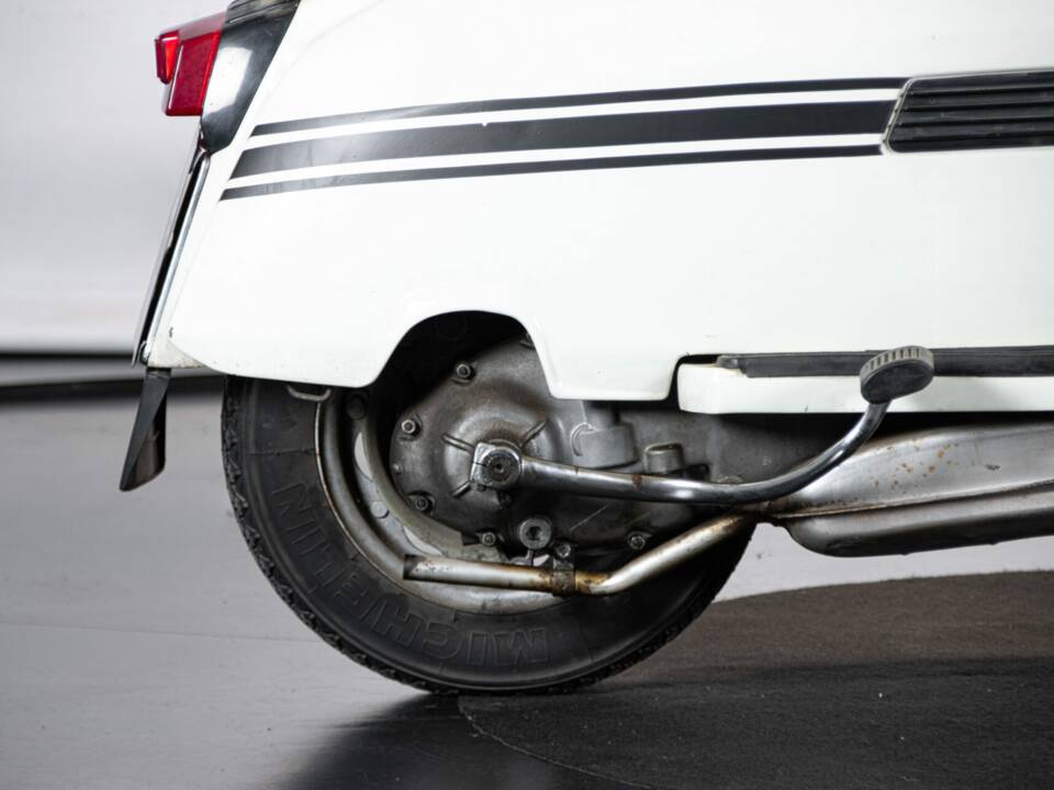 Bild 23/45 von Innocenti Lambretta 150 DL (1970)