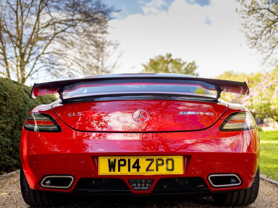 Image 44/50 of Mercedes-Benz SLS AMG GT &quot;Final Edition&quot; (2014)