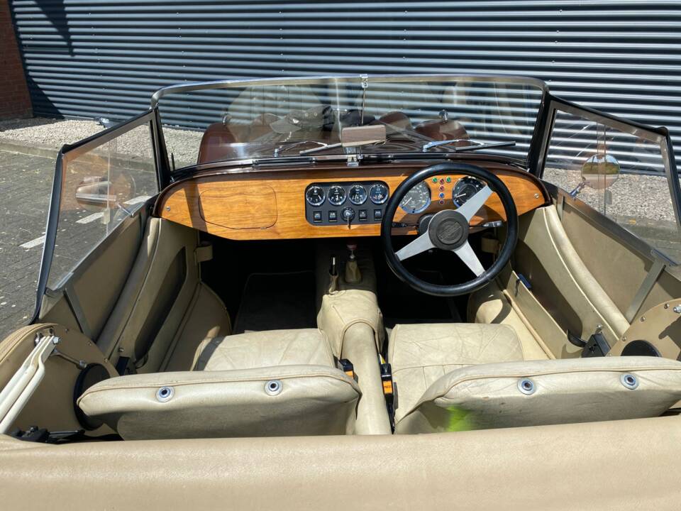 Image 6/6 of Morgan 4&#x2F;4 1600 (1979)
