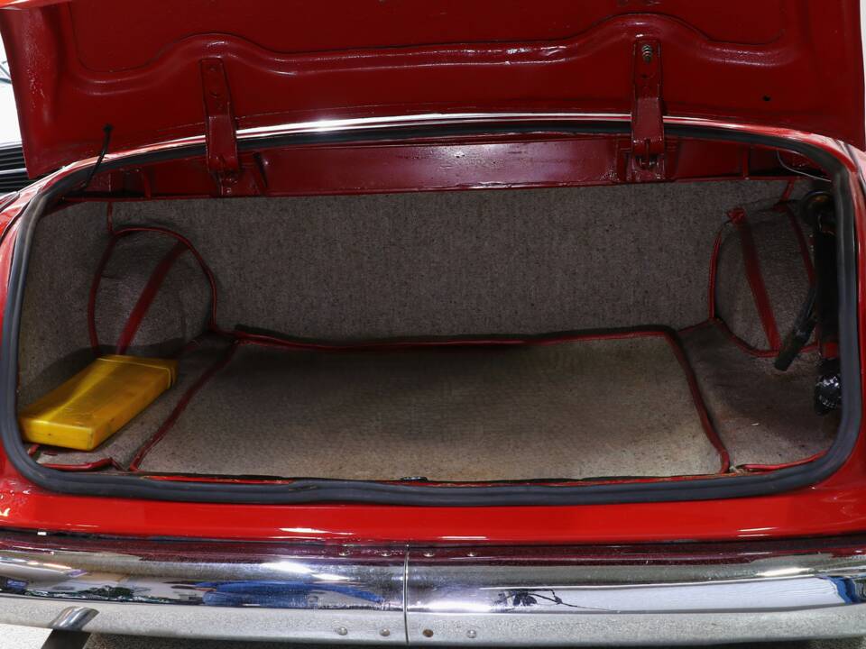 Image 26/28 of Borgward Isabella Hansa 1500 (1961)