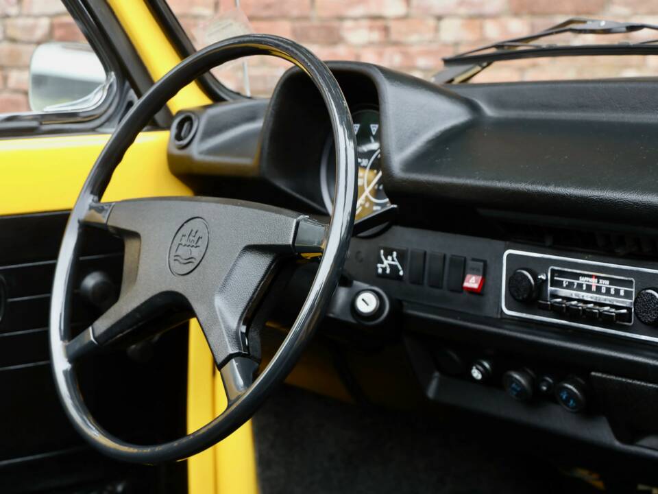 Immagine 49/50 di Volkswagen Maggiolone 1303 (1975)