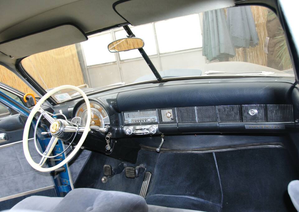 Image 7/11 of Chrysler Crown Imperial (1951)