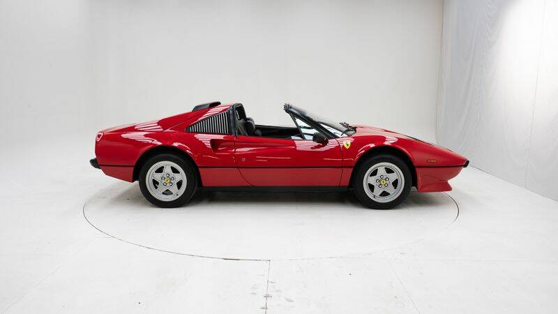 Bild 9/15 von Ferrari 308 GTSi Quattrovalvole (1983)