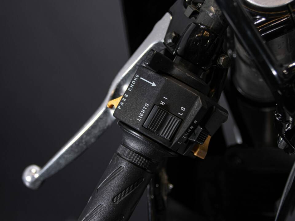 Immagine 40/48 di Suzuki RGV 250 Gamma (1990)
