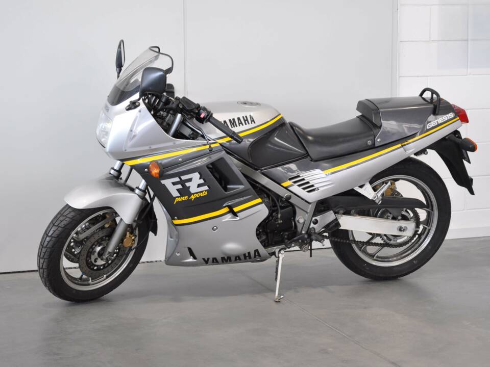 Bild 4/16 von Yamaha FZ 750 (1989)